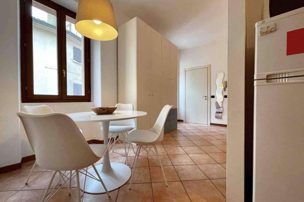 Unconventional Apartment: Centro Storico Con Bici Mantua Buitenkant foto